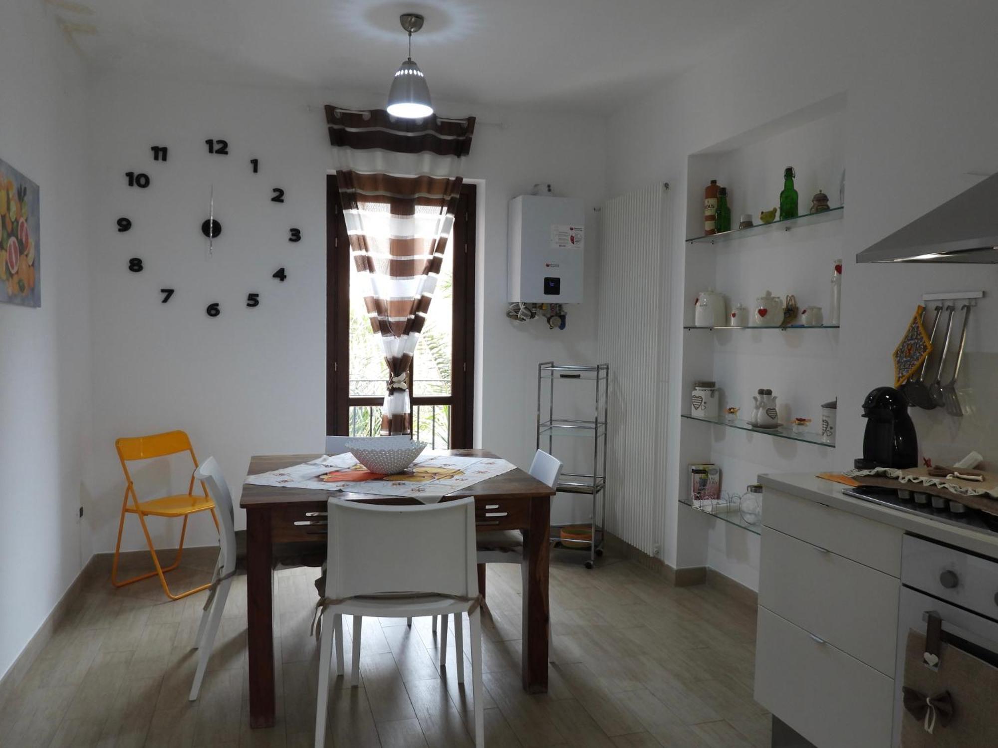 A Casa Di Eli Apartment Palermo Bagian luar foto